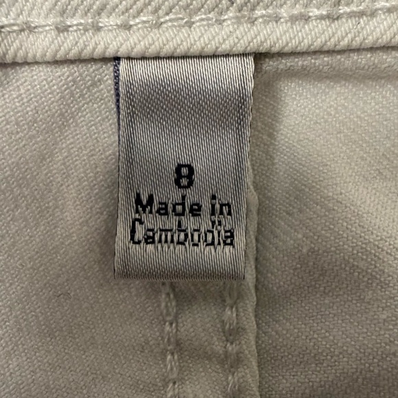 Jennifer Lopez Hip Zip Capri - Picture 5 of 8